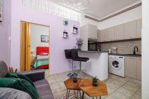 Modernes Studio-Apartment nur 650 Meter zum Strand mit Grill, Fitnessraum, Meerblick