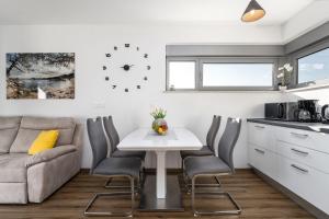 Exklusives Apartment nur 50 Meter zum Yachthafen und nur 300 Meter zum Strand