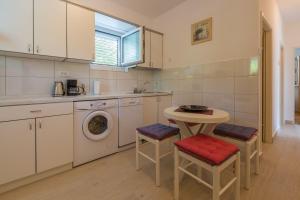 Großes Apartment nur 300 Meter zum Strand mit Meerblick und Waschmaschine