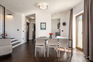 Besonderes Steinhaus mit Privatpool, Panoramablick, Garten, Grill, Waschmaschine