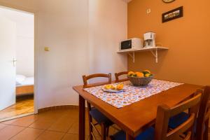 Romantisches Apartment nur 300 Meter zum Strand mit Parkplatz und Grill