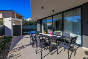 Atemberaubende Villa mit Privatpool nur 450 Meter zum Strand - Hunde sind willkommen