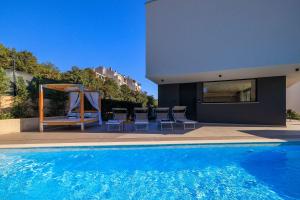 Atemberaubende Villa mit Privatpool nur 450 Meter zum Strand - Hunde sind willkommen