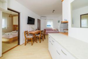 Beschauliches Apartment nur 500 Meter zum Strand mit Meerblick und Waschmaschine