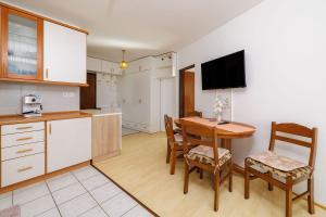 Beschauliches Apartment nur 500 Meter zum Strand mit Meerblick und Waschmaschine