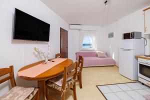 Beschauliches Apartment nur 500 Meter zum Strand mit Meerblick und Waschmaschine