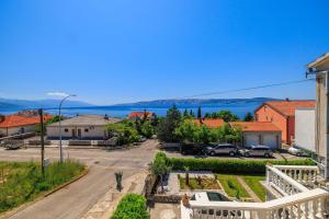 Renoviertes Apartment nur 300 Meter zum Strand mit Meerblick