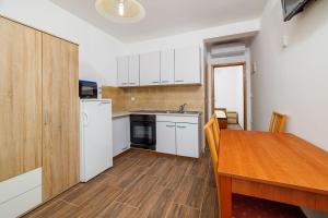 Idyllisches Studio-Apartment mit Meerblick, Privatparkplatz, Klima, WiFi