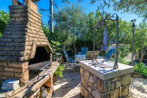 Charmantes Apartment nur 250 Meter zum Strand mit Privatparkplatz, Grill, WiFi