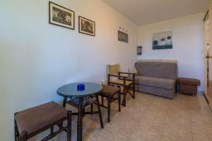 Liebevolles Apartment mit Meerblick, Parkplatz, Garten, Grill - Haustiere erlaubt