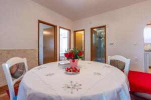 Mediterranes Apartment nur 750 Meter zum Strand mit Grill, Klima, WiFi