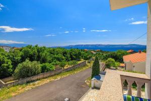 Haustierfreundliches Apartment nur 470 Meter zum Strand mit Babybett und Hochstuhl