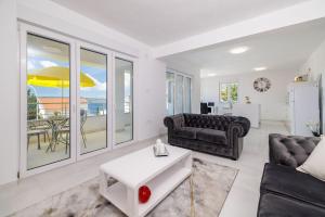 Ausgefallenes Apartment nur 650 Meter zum Sandstrand mit Meerblick