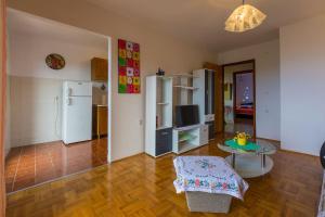 Hundefreundliches Apartment nur 440 Meter zum Strand mit Meerblick und Grill