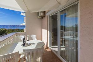 Hundefreundliches Apartment nur 470 Meter zum Strand mit Babybett und Meerblick