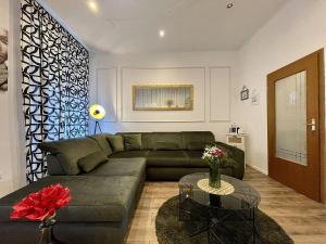 Modernes Ferienhaus in der Altstadt nur 180 Meter zum Strand mit Parkplatz, Grill, Klima