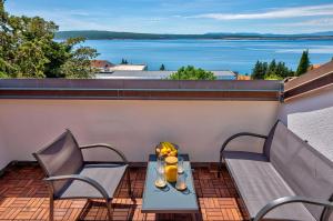 Moderne Penthousewohnung nur 180 Meter zum Strand mit herrlicher Dachterrasse