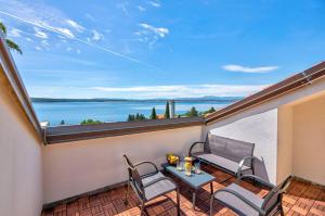 Moderne Penthousewohnung nur 180 Meter zum Strand mit herrlicher Dachterrasse