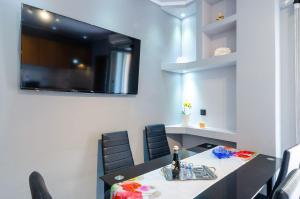 Helles Apartment nur 500 Meter zum Strand mit Meerblick, Parkplatz, Waschmaschine