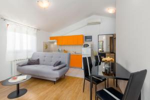 Malerisches Apartment nur 400 Meter zum Strand mit Wifi, Klima, Waschmaschine