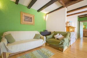 Mediterrane Steinfinca mit Privatpool, Privatparkplatz, BBQ-Bereich, Waschmaschine