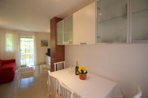 Hundefreundliches Ferienhaus mit mediterranem Garten und nur 650 Meter zum Strand