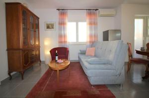 Charmantes Apartment direkt an der Promenade von Porec mit Meerblick