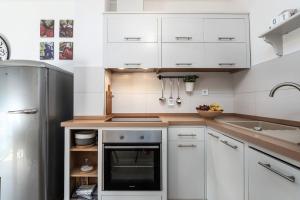 Luxusapartment mit Meerblick nur 50 Meter zum Yachthafen, 300 Meter zum Strand