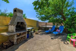 Komfortables Apartment nur 300 Meter zum Strand mit Liegestuhl, BBQ, Parkplatz