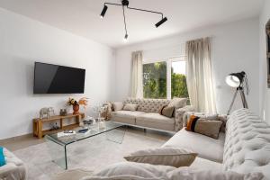 Traumhafte Villa mit Meerblick, Privatpool, Babybett, BBQ-Bereich, Waschmaschine