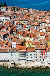 Atemberaubendes Apartment in Rovinj mit einzigartigem Panorama direkt am Meer