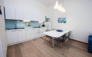 Beeindruckendes Apartment mit Meerblick direkt in Rovinj nur 200 Meter zum Strand
