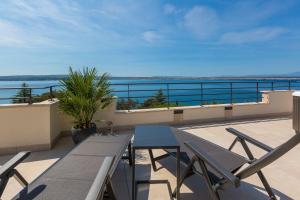 Traumhaftes Apartment nur 100 Meter zum Strand mit herrlichem Meerblick, Sauna, Whirlpool
