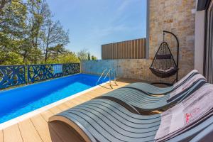 Atemberaubende Villa am Liebespfad mit Privatpool, Meerblick, Moskitonetzen, BBQ-Bereich