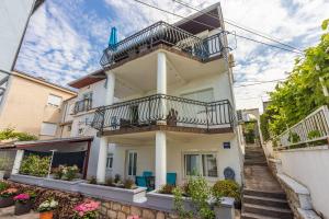 Modernes Apartment in Traumlage nur 70 Meter zum Strand mit Parkplatz, Meerblick, Hundefreundlich