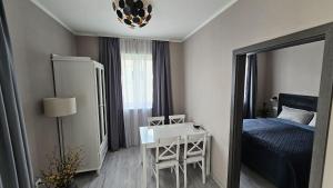 Bezauberndes und hundefreundliches Apartment mit Pool, Privatparkplatz, Klima