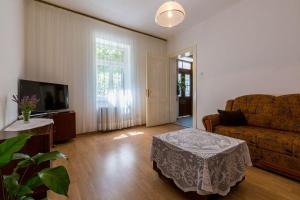 Charmantes Ferienhaus in traumhafter Lage nur 500 Meter zum Strand mit Parkplatz, Grill