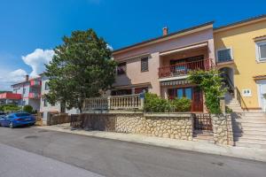 Cozy Apartment nur 250 Meter zum Strand mit Meerblick, Grillplatz, Privatparkplatz