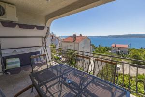 Hundefreundliches Apartment nur 300 Meter zum Strand mit Meerblick, BBQ