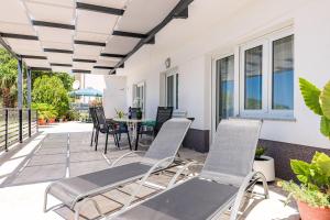 Lichtdurchflutetes Apartment nur 500 Meter zum Strand mit traumhafter Terrasse
