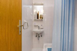 Romantisches Apartment mit mediterraner Terrasse, Privatparkplatz und Grillbereich