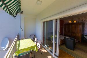 Malerisches Apartment nur 500 Meter zum Strand mit Meerblick, Grillbereich, Parkplatz