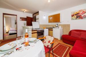 Hundefreundliches Apartment nur 300 Meter zum Sandstrand mit Meerblick