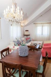 Charmantes Apartment nur 80 Meter zum Strand mit romantischen Balkon