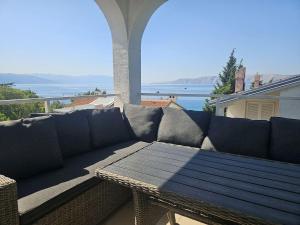 Atemberaubendes Apartment nur 50 Meter zum Strand mit Meerblick