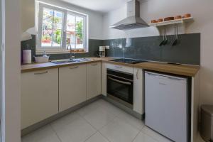 Idyllisches Stadthaus nur 450 Meter zum Strand mit Privatparkplatz und Grill