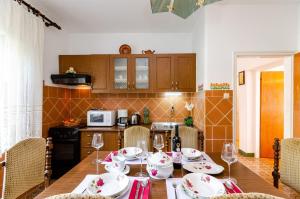 Vintage-Style Apartment nur 450 Meter zum Strand mit Meerblick - Hunde willkommen