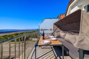 Atemberaubendes Apartment mit tollem Meerblick, Waschmaschine, Grillbereich