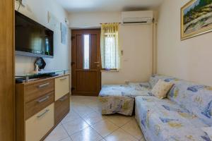 Vintage-Style Apartment nur 70 Meter zum Strand mit Meerblick und Parkplatz