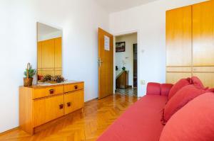 Hundefreundliches Apartment nur 450 Meter zum Strand mit traumhaften Meerblick